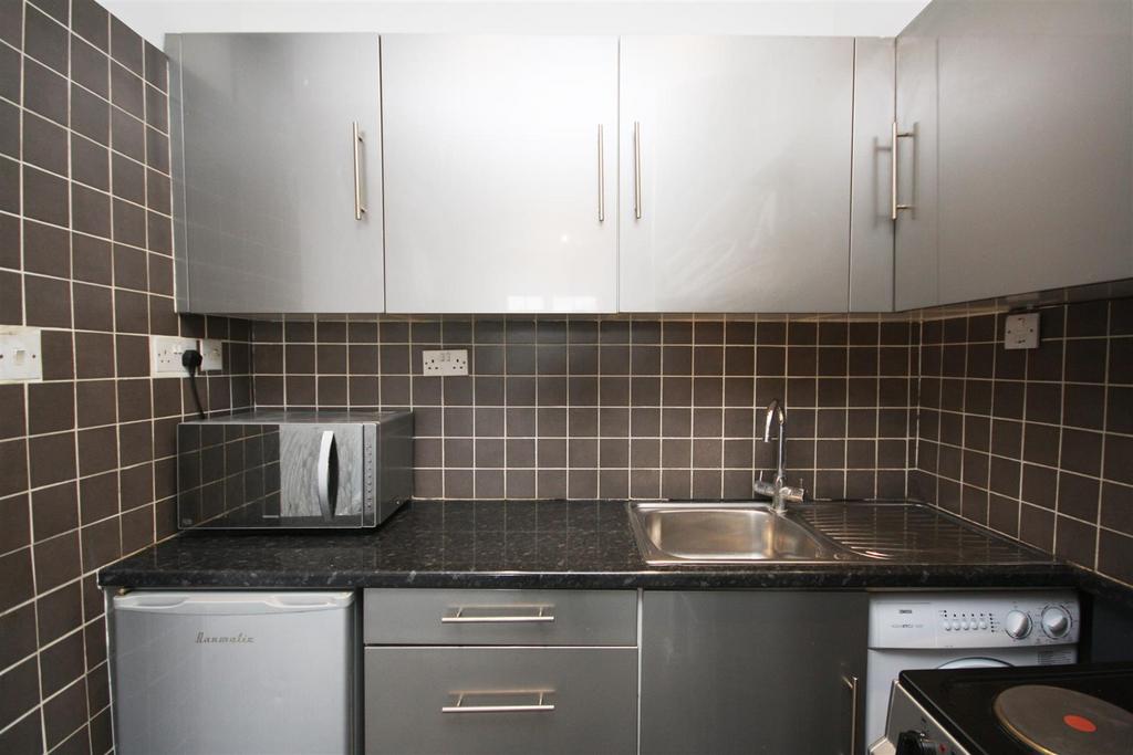 Kitchen 2