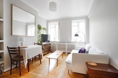 1 bedroom flat for sale, Barry Road, East Dulwich, London, SE22