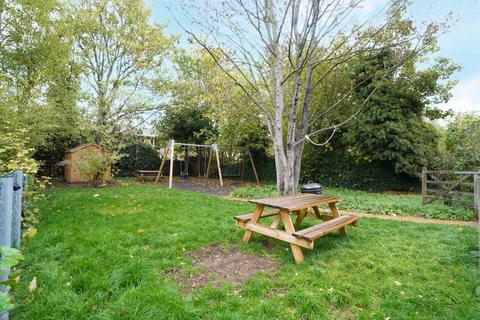 1 bedroom flat for sale, Barry Road, East Dulwich, London, SE22