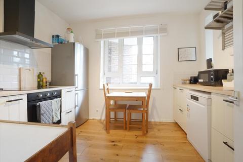 1 bedroom flat for sale, Barry Road, East Dulwich, London, SE22