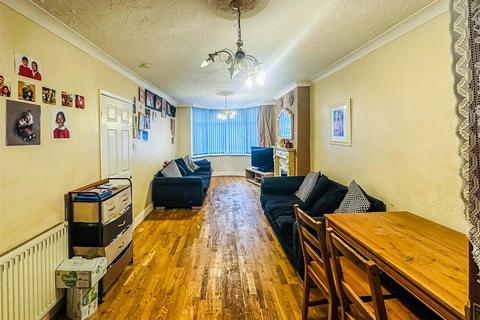 3 bedroom terraced house for sale, Sewall Highway, Coventry