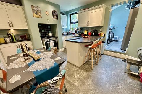 3 bedroom end of terrace house for sale, 62 Smithywood Crescent Sheffield S8 0NT