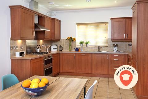 6 bedroom terraced house to rent, Jekyll Close, Stoke Gifford, Bristol, Bristol, BS16