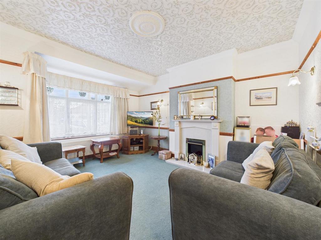 Lounge: