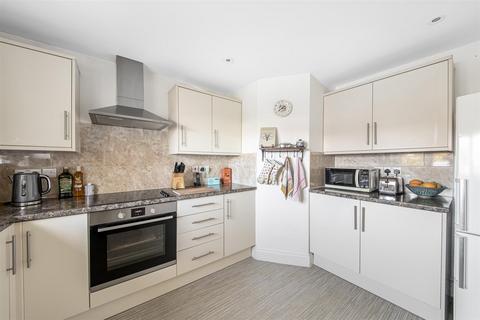 3 bedroom semi-detached house for sale, Broadway, Didcot, OX11