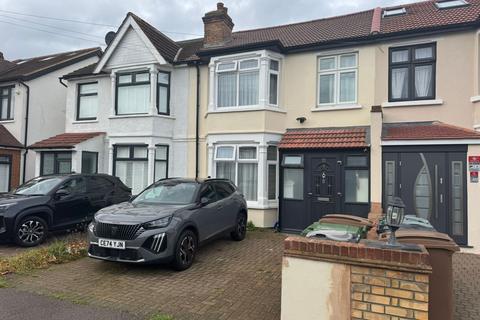 Middleton Avenue, London, E4