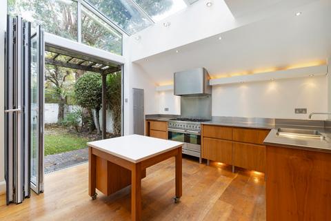 undefined, Bovingdon Road, Parsons Green, London