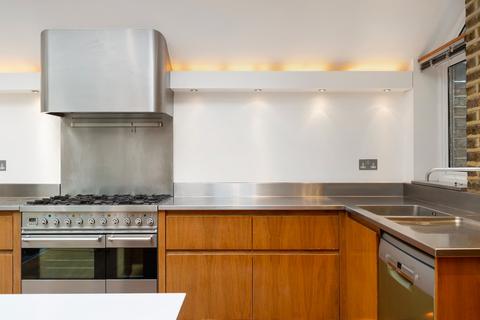 undefined, Bovingdon Road, Parsons Green, London