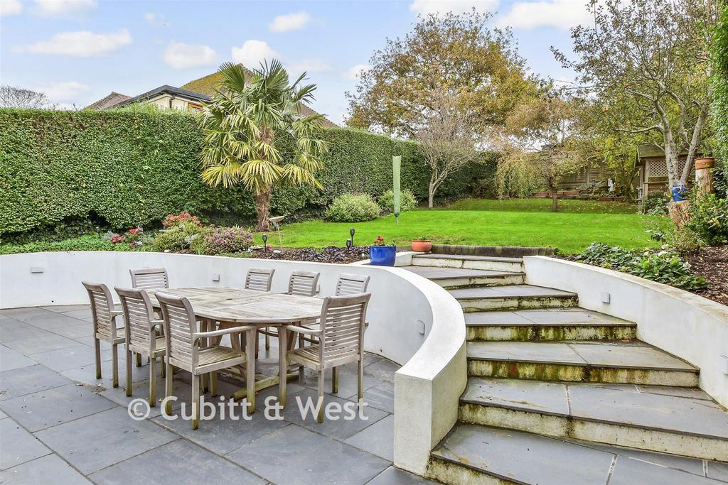 Patio / Decking