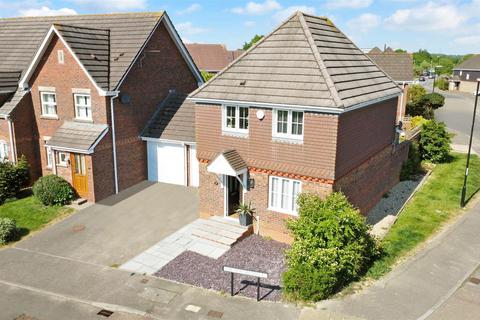 3 bedroom detached house for sale, The Hornbeams, Burgess Hill
