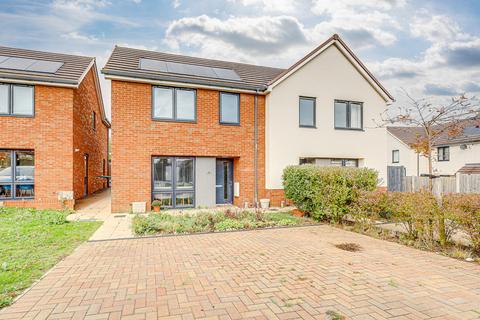 undefined, Somerton Avenue, Westcliff-on-sea, SS0