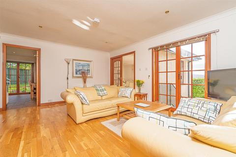 undefined, 73 Whitecraigs, Kinnesswood,