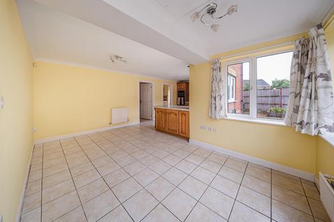151 Cornbrash Rise, Hilperton, Trowbridge, BA14 7TS