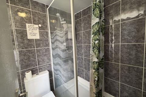 1 bedroom house to rent, Hackney Road, E2