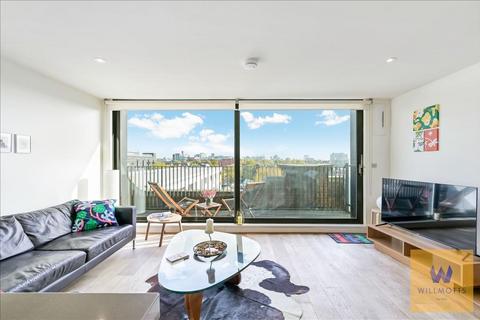 2 bedroom penthouse for sale, Bazalgette Court, Hammersmith, London, W6