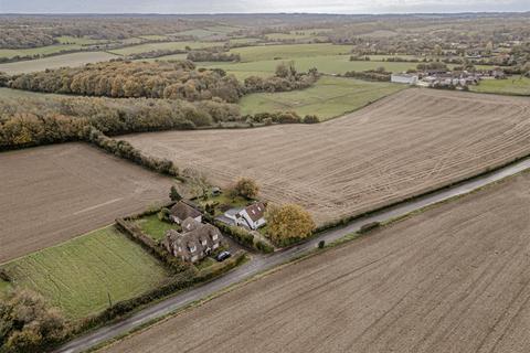 3 bedroom cottage for sale, Waltham Road, Canterbury CT4