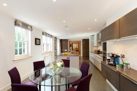 undefined, White Lodge Close, The Bishops Avenue, Hampstead Garden Suburb, London, N2