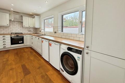 undefined, Thornton Road, Manchester, Greater Manchester, M14