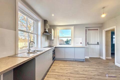 2 bedroom flat to rent, Cherry Tree House, 21 The Avenue, SO17 1XL