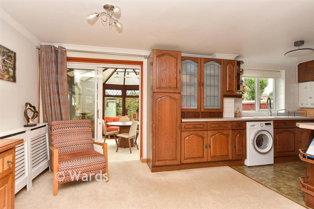 Kitchen/Dining Area