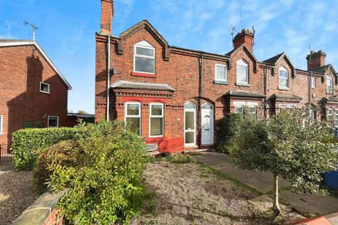 3 bedroom end of terrace house for sale, Marsh Lane, Misterton