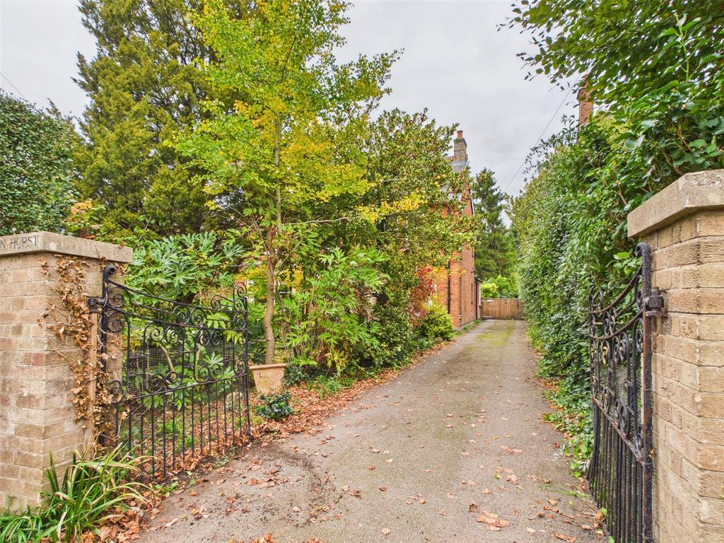 Entrance Driveway