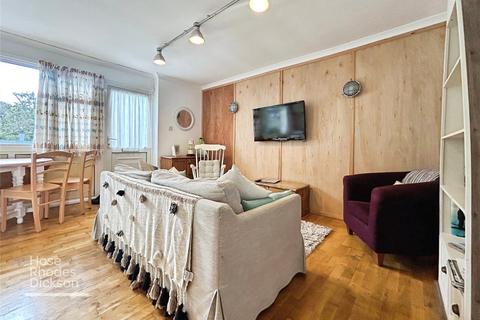 2 bedroom bungalow for sale, Gurnard Pines, Cockleton Lane, Cowes