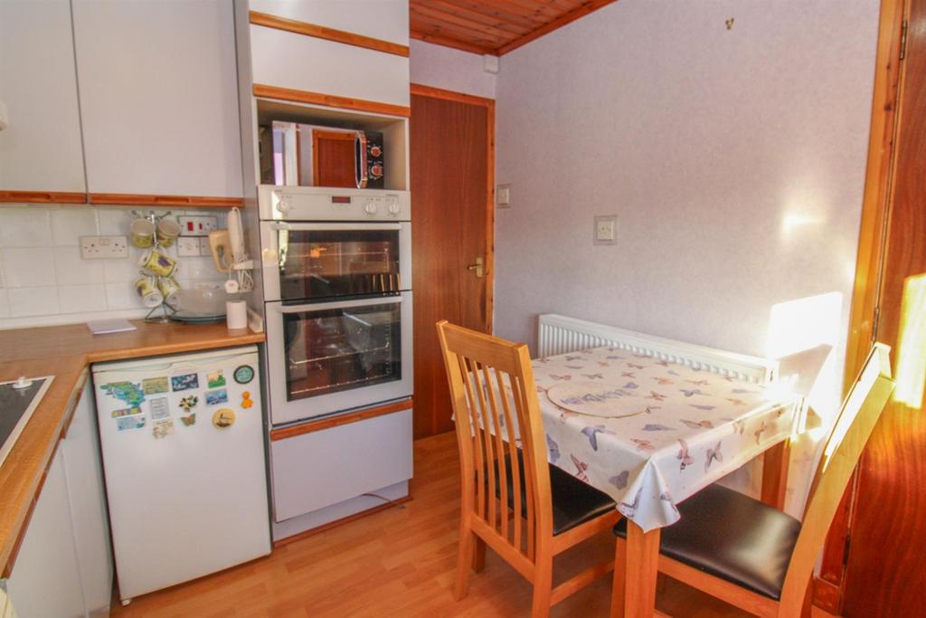 KITCHEN-DINER-2.jpg