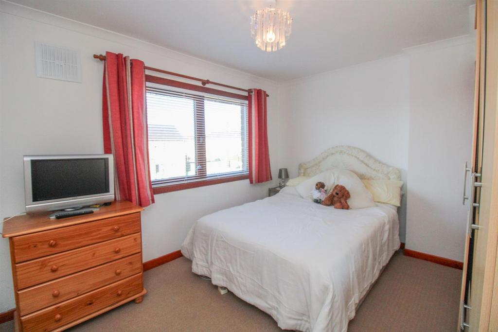 BEDROOM TWO-2.jpg