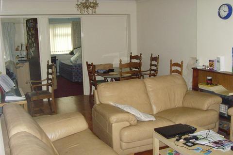 *£130PPPW* Ingham Grove, Lenton, NOTTINGHAM NG7