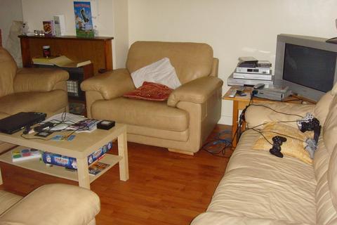 7 bedroom semi-detached house to rent, *£130PPPW* Ingham Grove, Lenton, NOTTINGHAM NG7