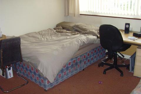 7 bedroom semi-detached house to rent, *£130PPPW* Ingham Grove, Lenton, NOTTINGHAM NG7