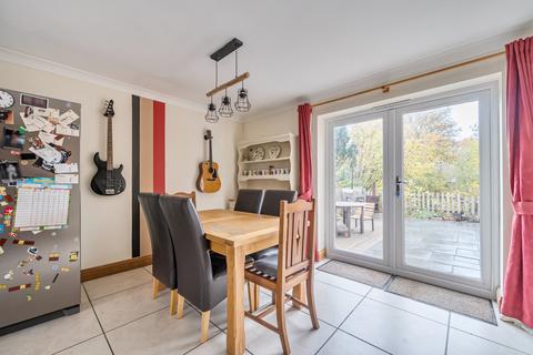 5 bedroom detached house for sale, Larkfield Road, Farnham, GU9