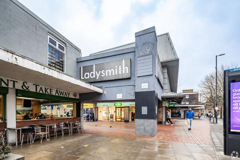 Property to rent, Old St Ashton Under Lyne OL6 7RX