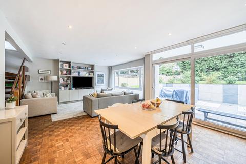 4 bedroom detached house for sale, Culverlands Close, Stanmore