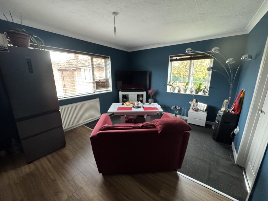 4  Medium  T202511121550.jpg