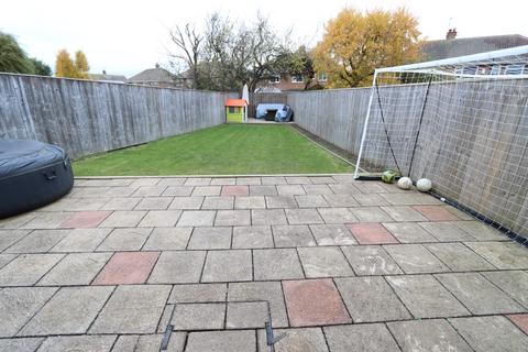 3 bedroom semi-detached house for sale, Carolyn Crescent, Whitley Bay, Tyne & Wear, NE26 3ED