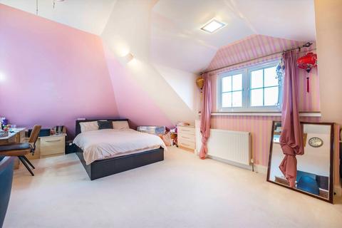 67 Upper Sutton Lane, Hounslow, TW5 0QA