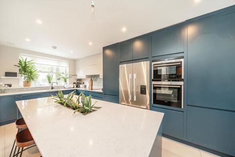 5 bedroom house to rent, Emerald Square, London SW15