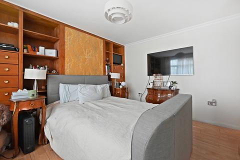 2 bedroom flat for sale, Cedar Grove, W5