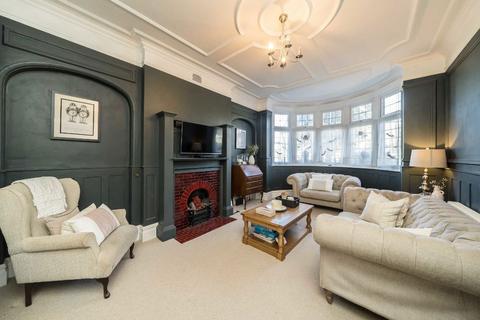 6 bedroom semi-detached house for sale, Drewstead Road, London SW16