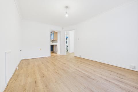 1 bedroom maisonette to rent, Park Gardens, Black Dam, Basingstoke, RG21