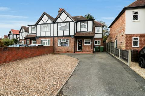 undefined, Lower Cippenham Lane, Cippenham SL1