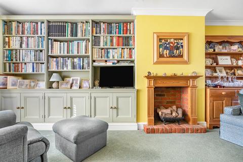 undefined, Shaftesbury Crescent, Staines-upon-Thames, TW18