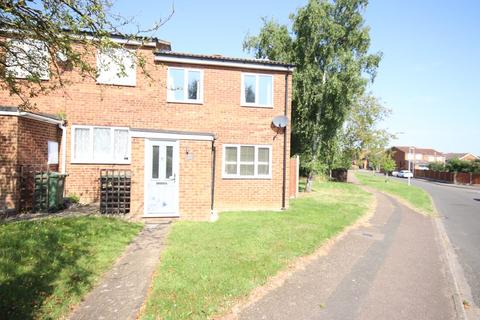 3 bedroom end of terrace house to rent, Eagle Drive, Flitwick, MK45