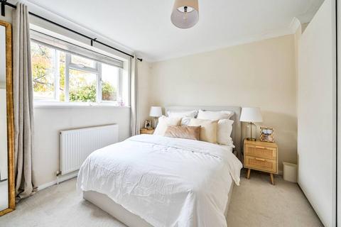 1 bedroom flat for sale, Ferndown Court, Guildford, GU1