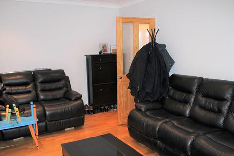 undefined, Farm Close, Barnet EN5