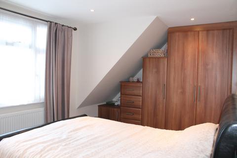 undefined, Farm Close, Barnet EN5