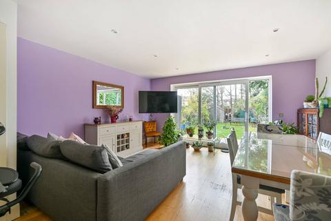 undefined, Claremont Avenue, Raynes Park, New Malden, KT3