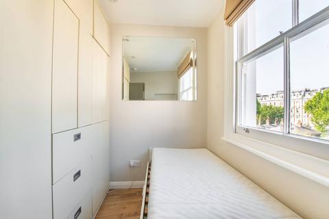 Studio to rent, Clanricarde Gardens, Notting Hill Gate, London, W2